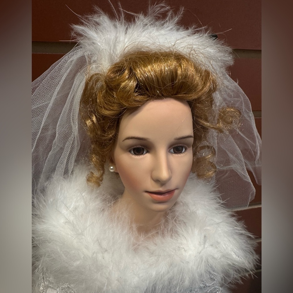 White Bridal Doll with Veil and Lace - Picture 5 of 13